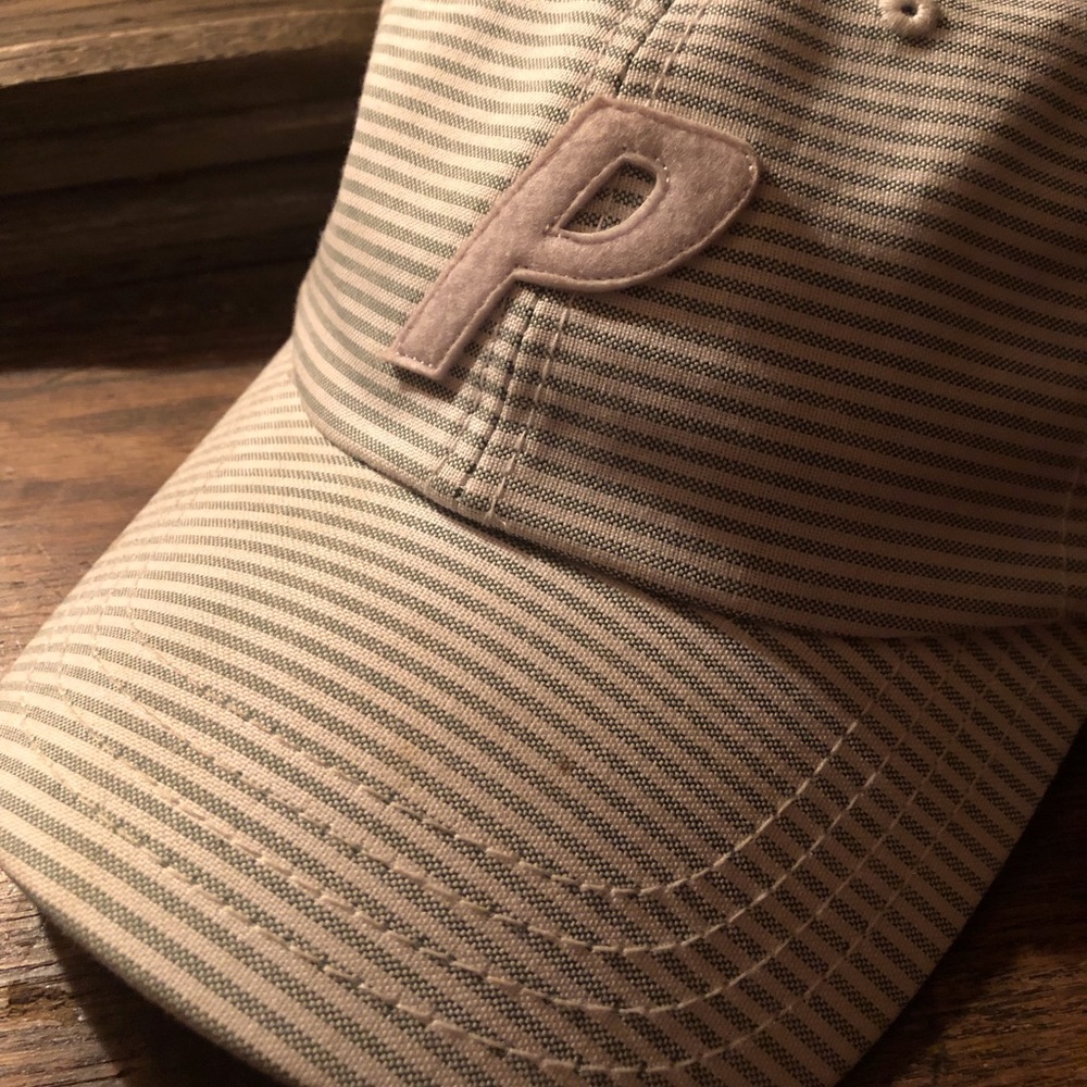Palace Skateboard’s “P” pinstriped hat Spring 17